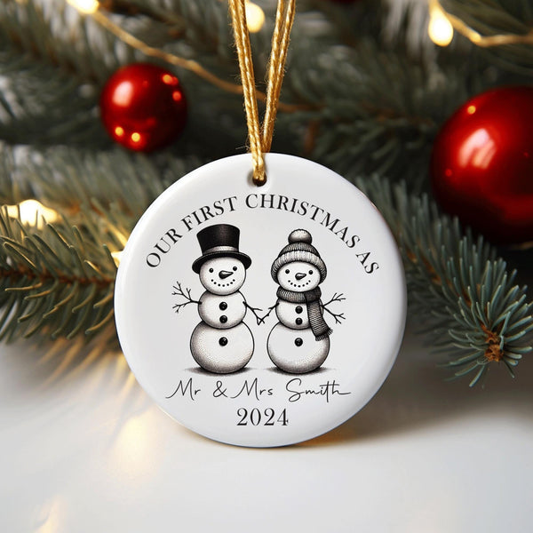 Personalised Snowman First Christmas as Mr and Mrs Ornament, Newlyweds gift, for newly married Christmas gift Decoration, wedding bauble - little crafty souls